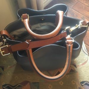 Dooney & Bourke City Small Barlow